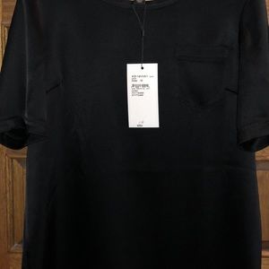 NWT St. John black pocket tee